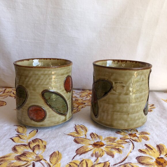 Pair of Vintage Stoneware Coffee Cup Mugs - Picture 2 of 6